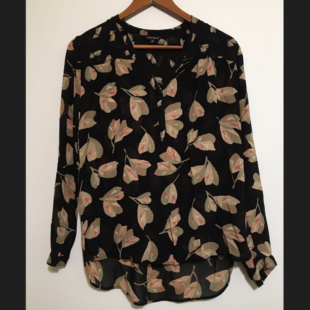 Lucky Brand Medium Black Floral Long Sleeve